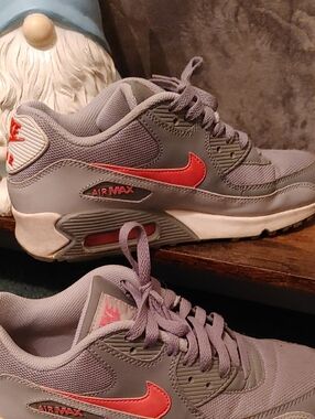 Nike Women’s Grey and Pink Air Max Sneakers